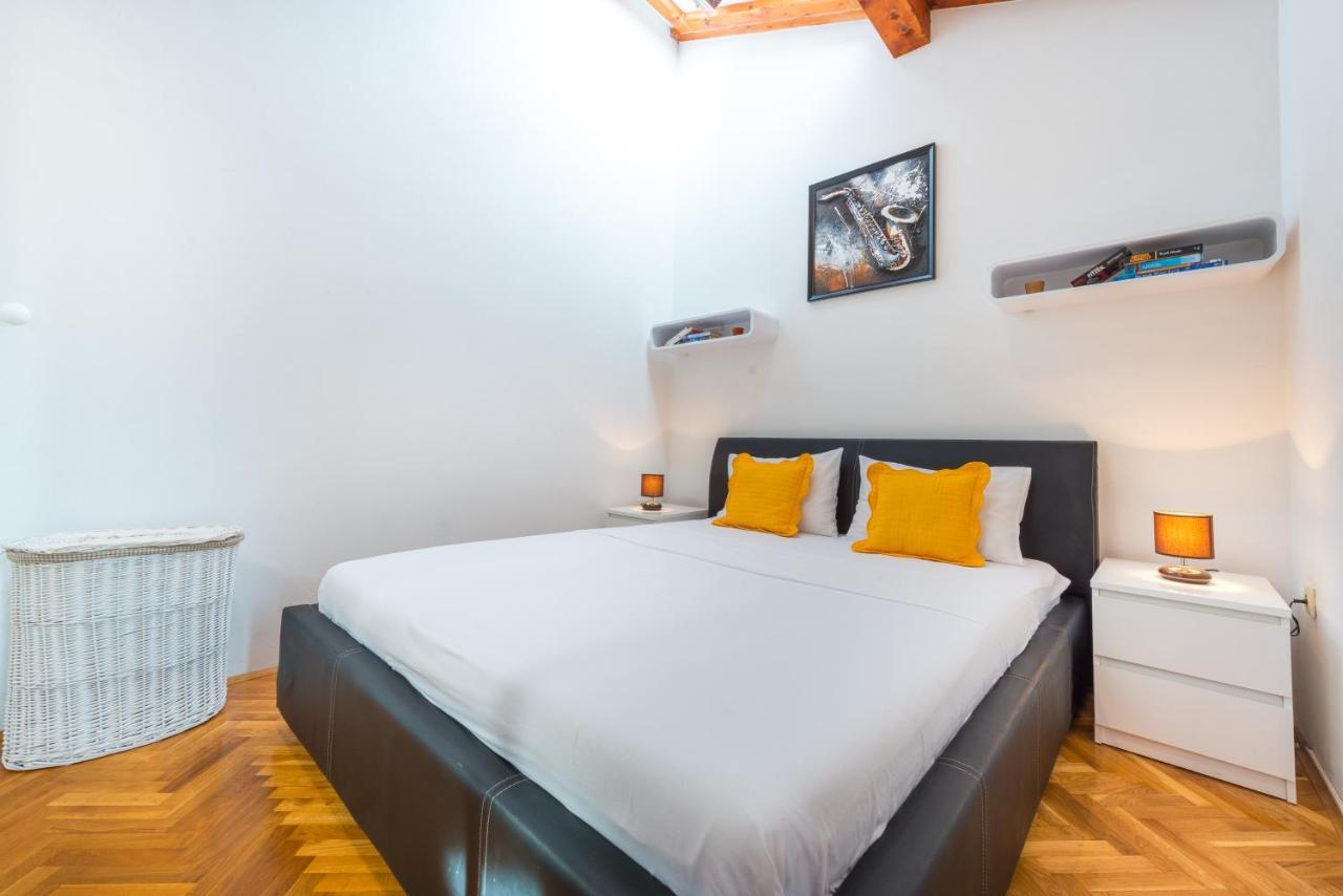 Beach Lapad Apartment Villa Tolja 杜布罗夫尼克 外观 照片