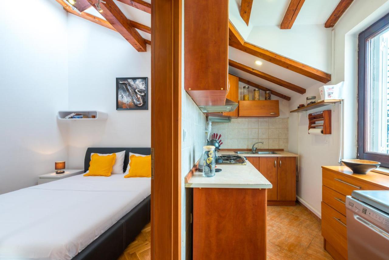 Beach Lapad Apartment Villa Tolja 杜布罗夫尼克 外观 照片