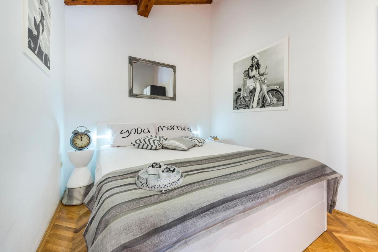 Beach Lapad Apartment Villa Tolja 杜布罗夫尼克 外观 照片
