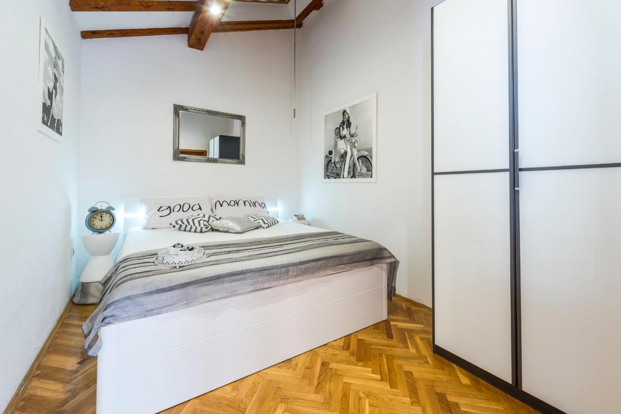 Beach Lapad Apartment Villa Tolja 杜布罗夫尼克 外观 照片