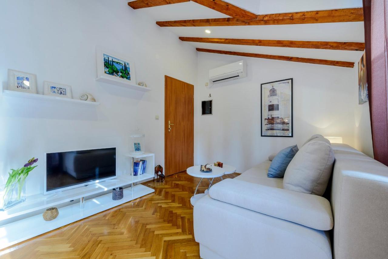 Beach Lapad Apartment Villa Tolja 杜布罗夫尼克 外观 照片